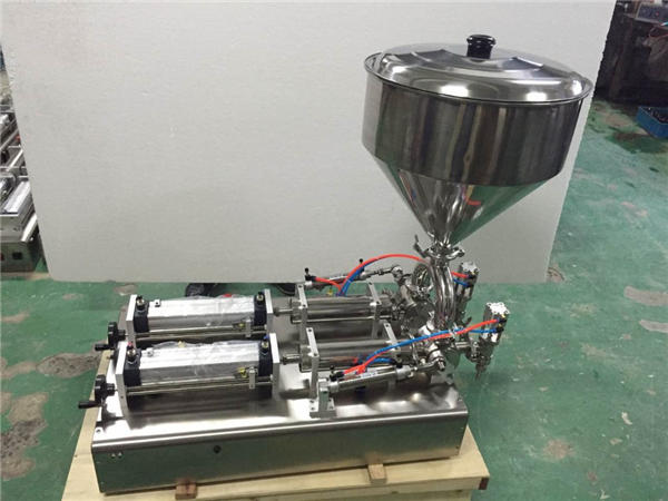 Weit verbreitete Doppelkopf-Erdbeermarmeladen-Füllmaschine 